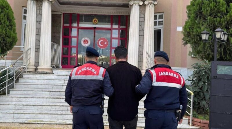 Hırsızlık suçundan aranıyordu, yakalandı 1