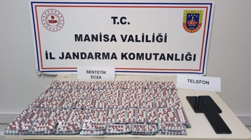 Jandarma durdurdu, binlerce sentetik hap ele geçirdi 1