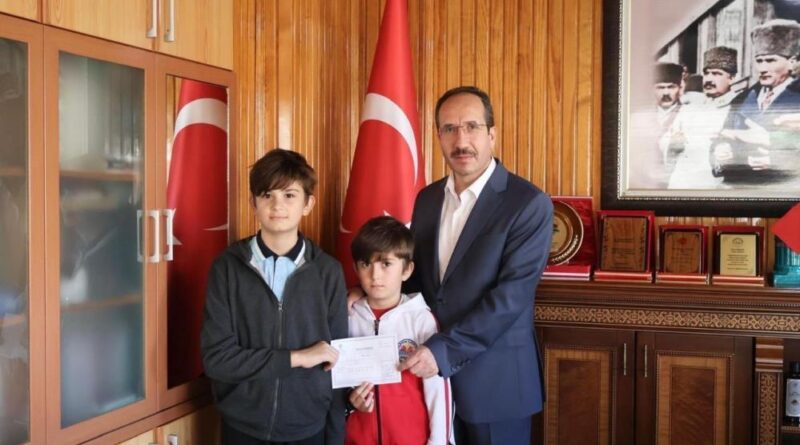 Kardeşlerden anlamlı ve duygu yüklü bağış 1