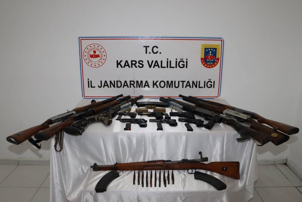 Kars’ta jandarmadan silah operasyonu