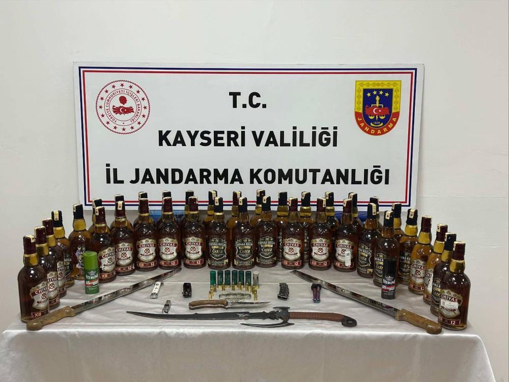 Kayseri’de 50 şişe sahte alkol ele geçirildi: 2 gözaltı