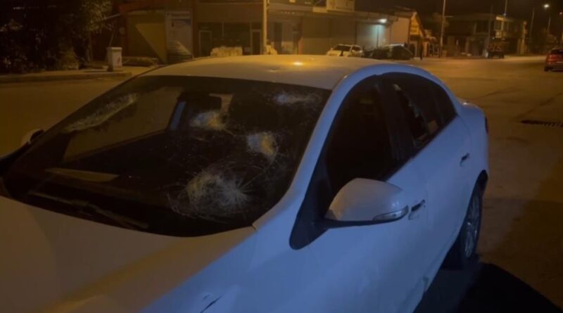 Kiraladığı otomobilin camlarını kırdı 1