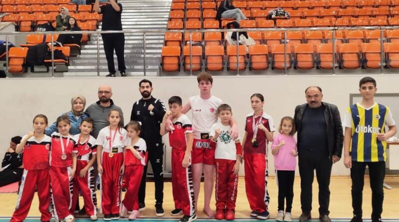 Körfez Gençlerbirliği sporcuları Darıca'dan 9 madalya ile döndü 1