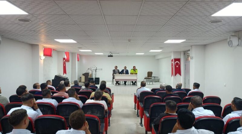 Malatya'da okul servisi sürücülerine bilgilendirme toplantısı düzenlendi 1