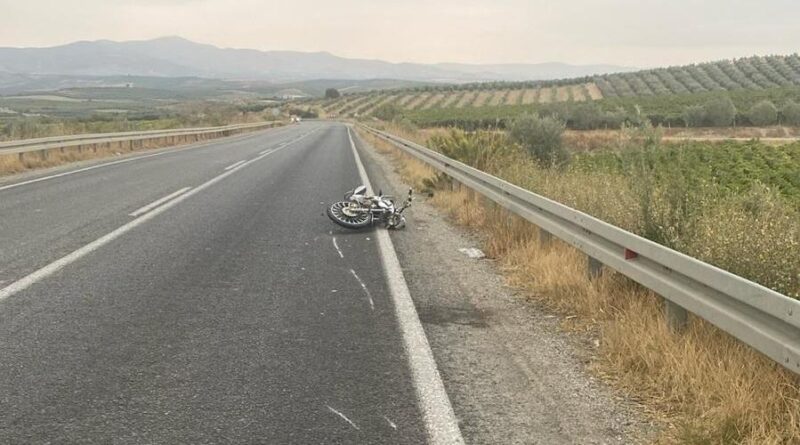 Manisa’da motosiklet kazası: 21 yaşındaki sürücü ağır yaralı 1