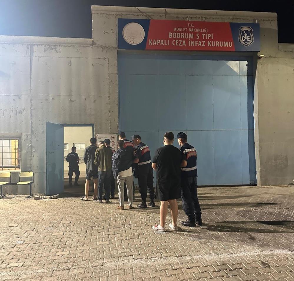 Mekanı kurşunlayan şüpheliler Bodrum’da yakalandı