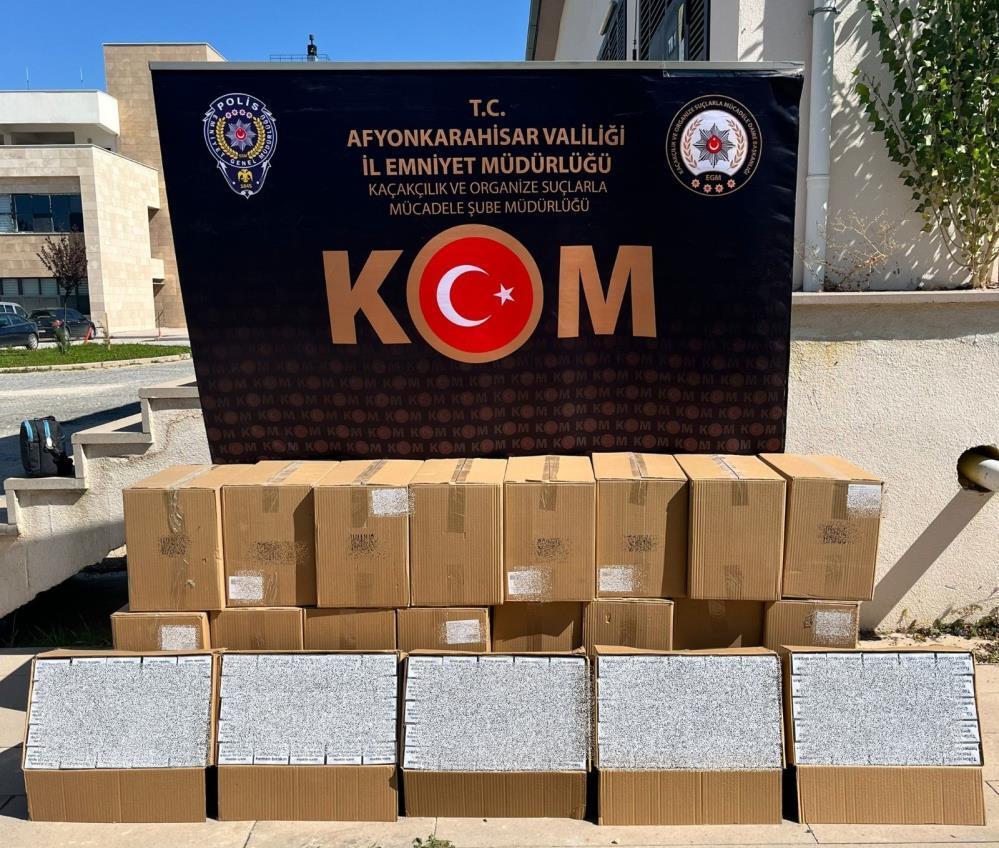 Polis 210 bin adet sahte bandrollü boş makaron ele geçirdi