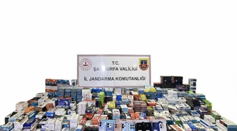 Şanlıurfa’da 9 adet gümrük kaçağı cep telefonu ele geçirildi 1