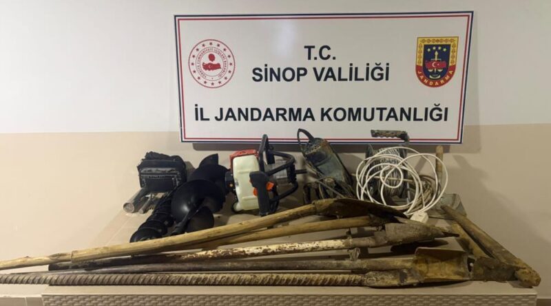 Sinop'ta kaçak kazıya suçüstü: 8 kişi yakalandı 1