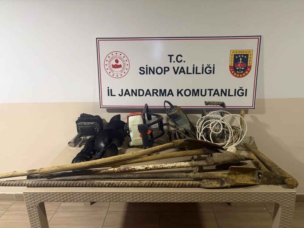 Sinop’ta kaçak kazıya suçüstü: 8 kişi yakalandı