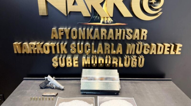 Tabanca ve uyuşturucu maddeyle yakalanan şahıs tutuklandı 1