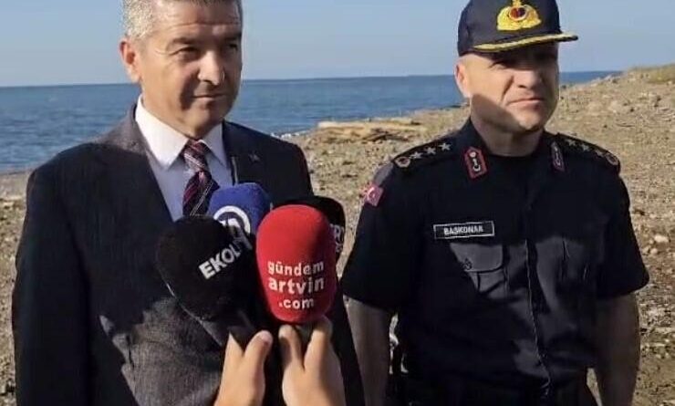 Vali Ergün: "Büyük ihtimal Rusya-Ukrayna Savaşı'ndan buraya gelen bir insansız deniz aracı; Ters dönmüş vaziyette olduğunu tahmin ediyoruz" 1