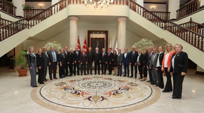 Vali Erol Ayyıldız, muhtarları ağırladı 1