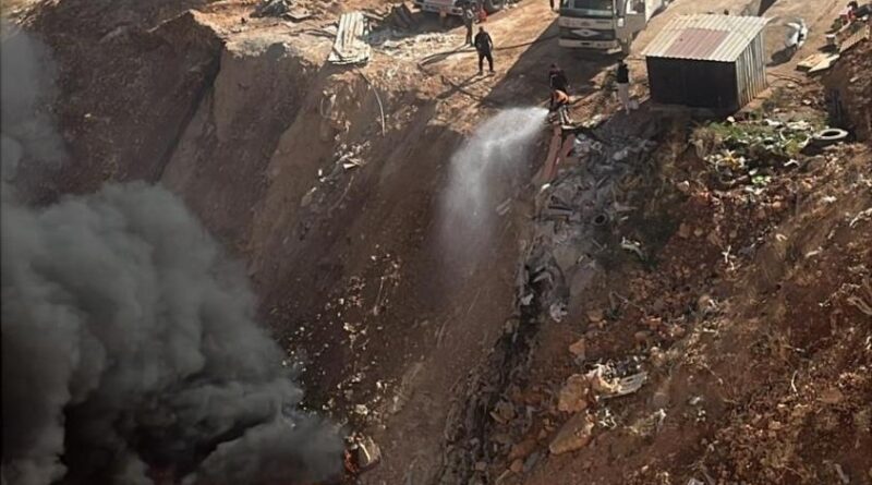 Atık malzeme yangını korkuttu 1