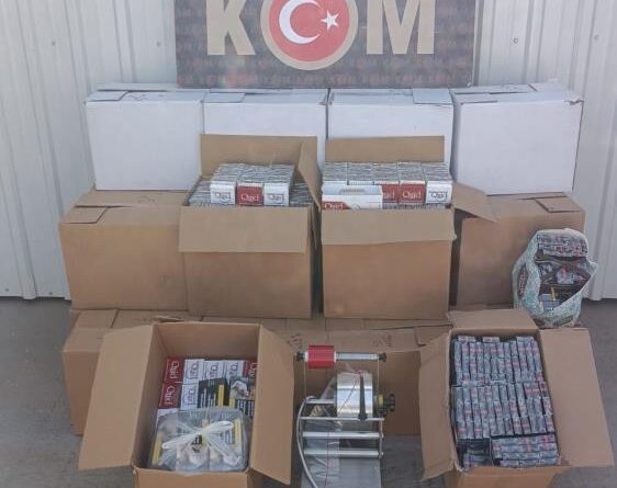 Aydın’da kaçak sigara operasyonu: 260 bin dolu makaron ele geçirildi 1