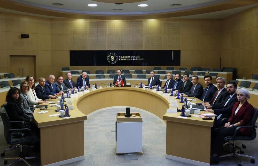 Bakan Bayraktar: “Nükleer santrallerle ilgili dünyanın önde gelen şirketleri ile görüşmelerimizi sürdürüyoruz”