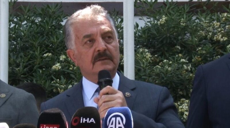 İsmet Büyükataman'dan Dervişoğlu'na sert tepki: "Emperyalizmin sandalında boşuna kürek çekmektedir" 1