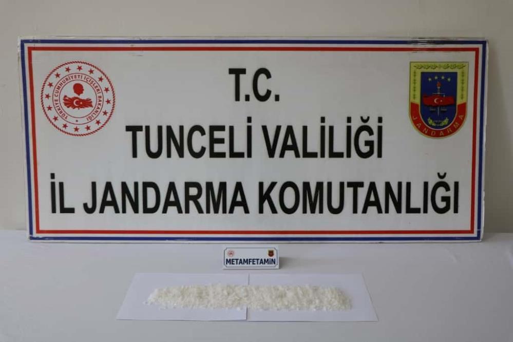 Tunceli’de metamfetamin operasyonu: 3 bin içimlik uyuşturucu ele geçirildi